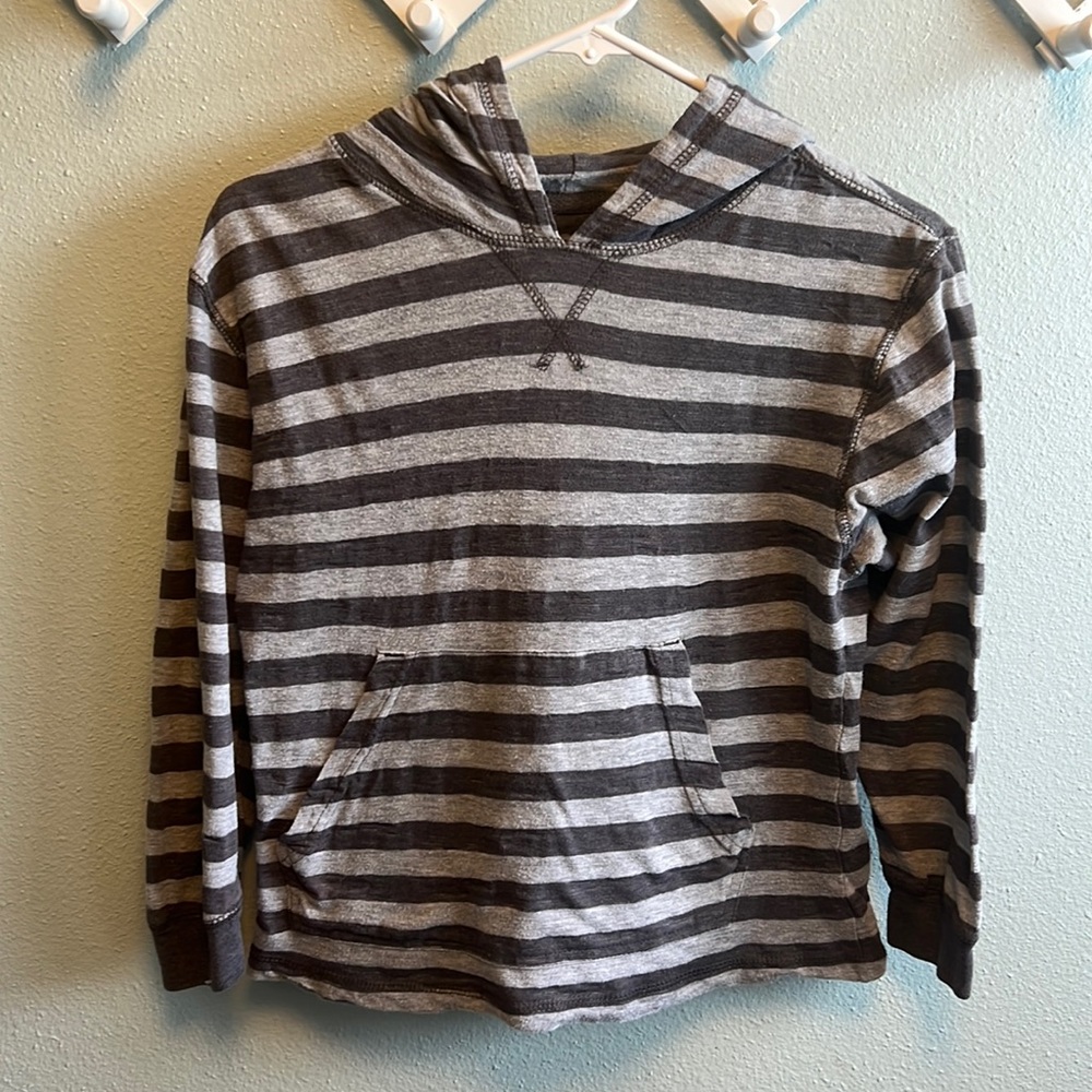 Fission Pull-over hoodie shirt Boys M